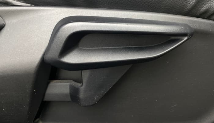2020 Tata NEXON XZA PLUS (O) DIESEL, Diesel, Automatic, 60,064 km, Driver Side Adjustment Panel