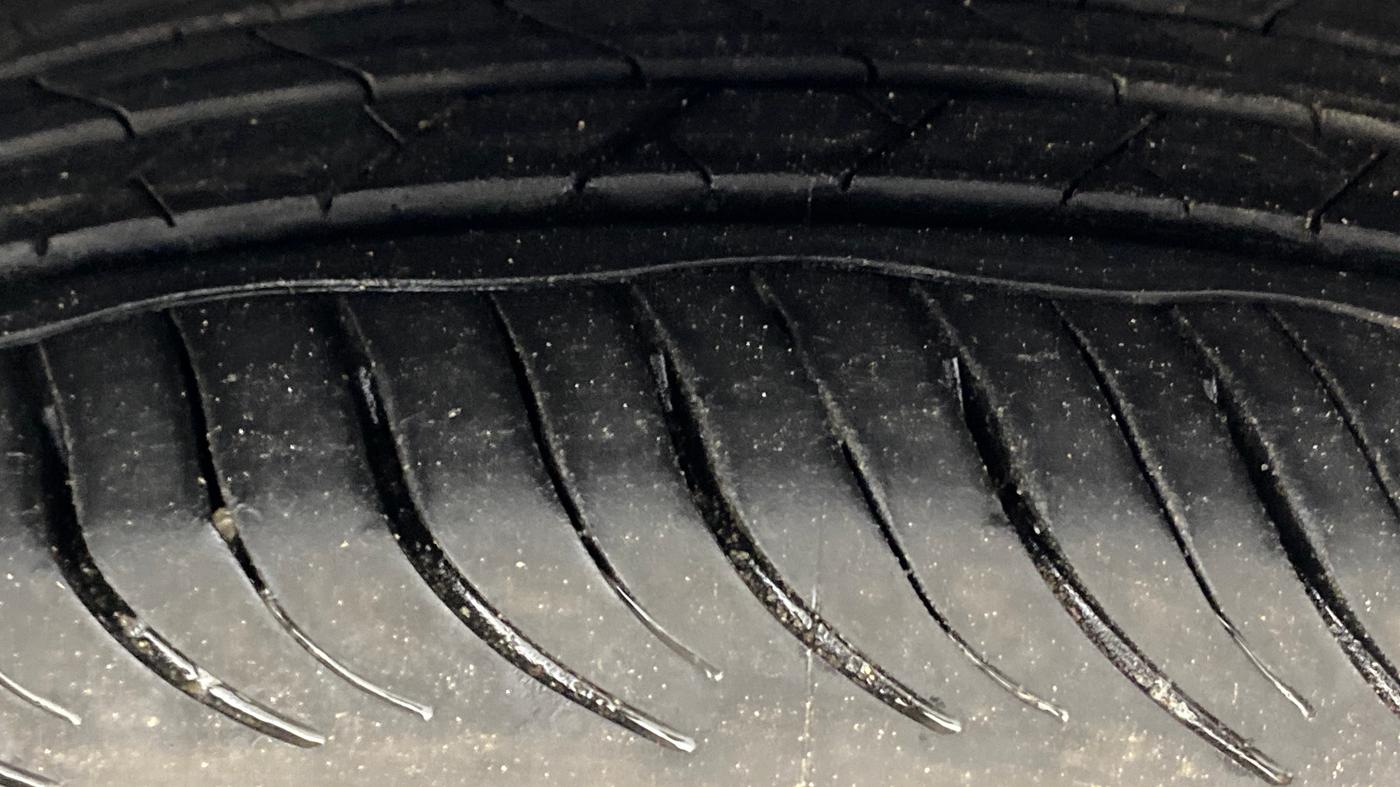 2020 Tata NEXON XZA PLUS (O) DIESEL, Diesel, Automatic, 60,064 km, Right Front Tyre Tread