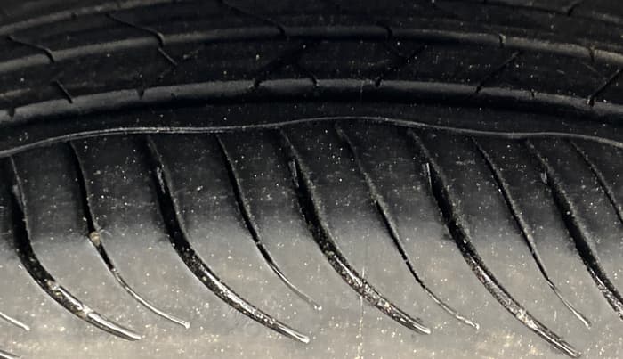2020 Tata NEXON XZA PLUS (O) DIESEL, Diesel, Automatic, 60,064 km, Right Front Tyre Tread