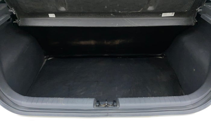2020 Hyundai GRAND I10 NIOS SPORTZ PETROL, Petrol, Manual, 45,117 km, Boot Inside