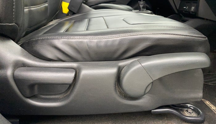 2018 Honda WR-V 1.5L I-DTEC VX MT, Diesel, Manual, 39,602 km, Driver Side Adjustment Panel