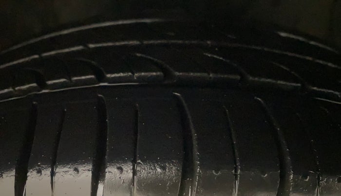 2019 Hyundai Grand i10 SPORTZ 1.2 KAPPA VTVT, Petrol, Manual, 45,169 km, Right Front Tyre Tread