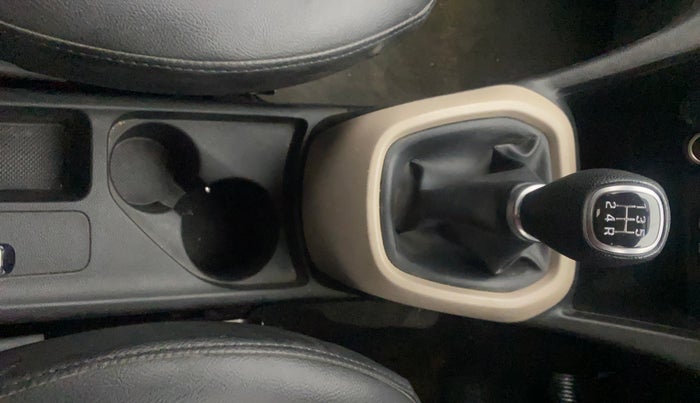 2019 Hyundai Grand i10 SPORTZ 1.2 KAPPA VTVT, Petrol, Manual, 45,169 km, Gear Lever