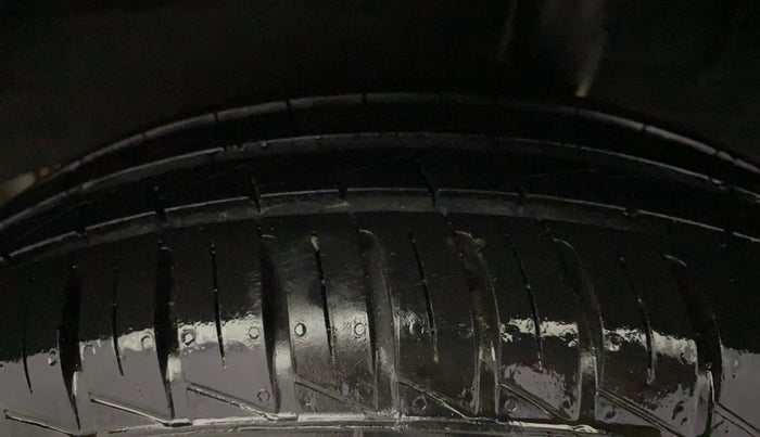 2022 Renault Kwid RXL 0.8 (O), Petrol, Manual, 6,878 km, Left Rear Tyre Tread