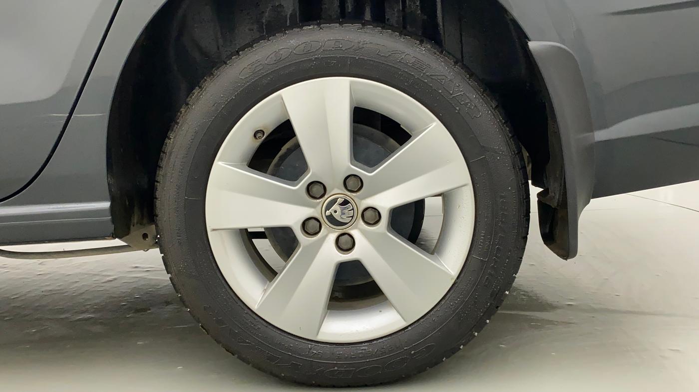 2021 Skoda Rapid AMBITION TSI, Petrol, Manual, 23,405 km, Left Rear Wheel