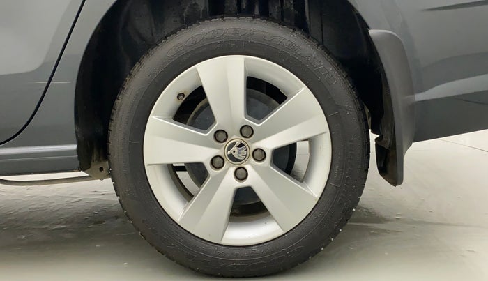 2021 Skoda Rapid AMBITION TSI, Petrol, Manual, 23,405 km, Left Rear Wheel