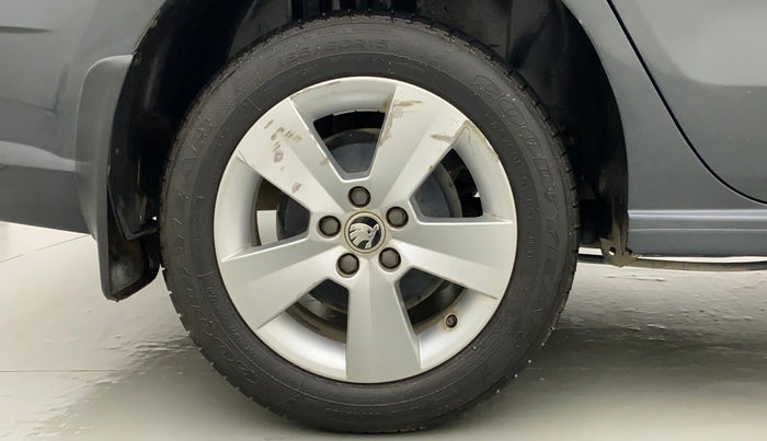 2021 Skoda Rapid AMBITION TSI, Petrol, Manual, 23,405 km, Right Rear Wheel