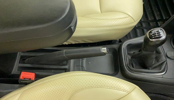 2021 Skoda Rapid AMBITION TSI, Petrol, Manual, 23,405 km, Gear Lever