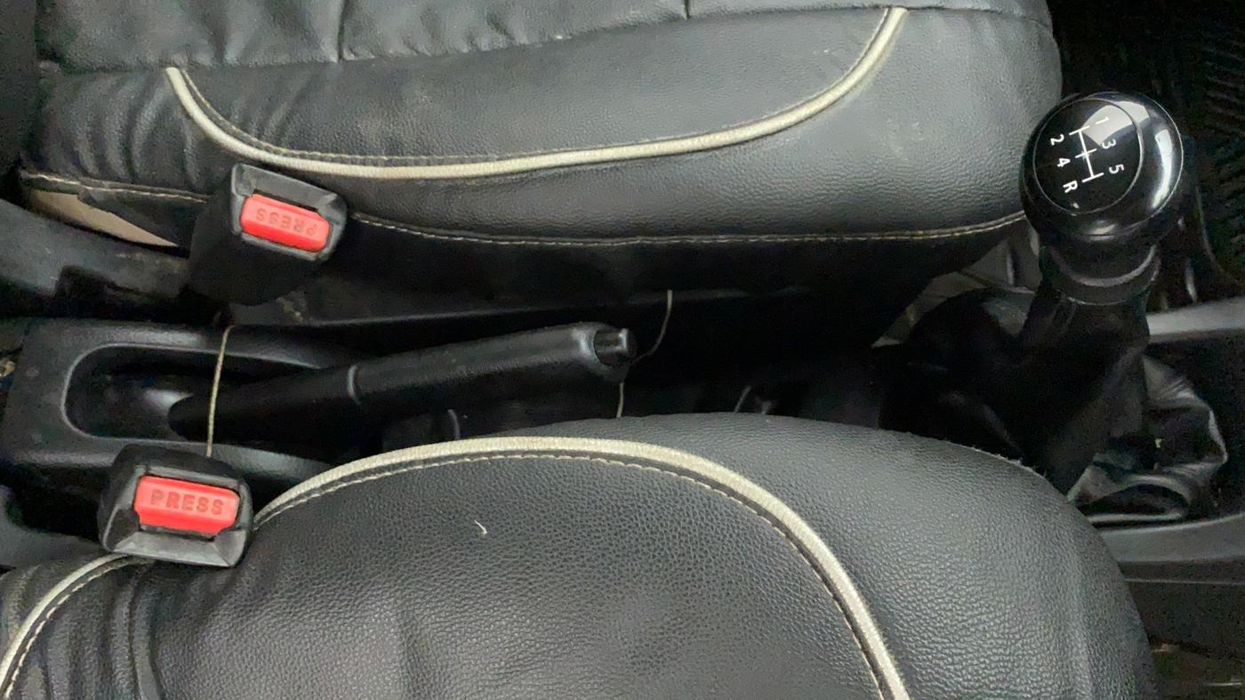 2017 Maruti Wagon R 1.0 LXI, CNG, Manual, 51,165 km, Gear Lever