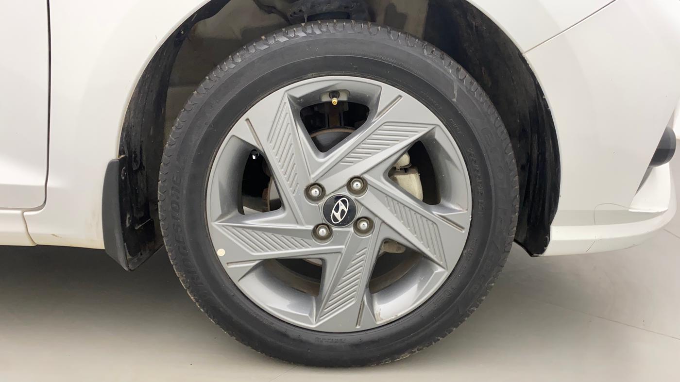 2020 Hyundai Verna SX 1.5 VTVT, Petrol, Manual, 31,897 km, Right Front Wheel