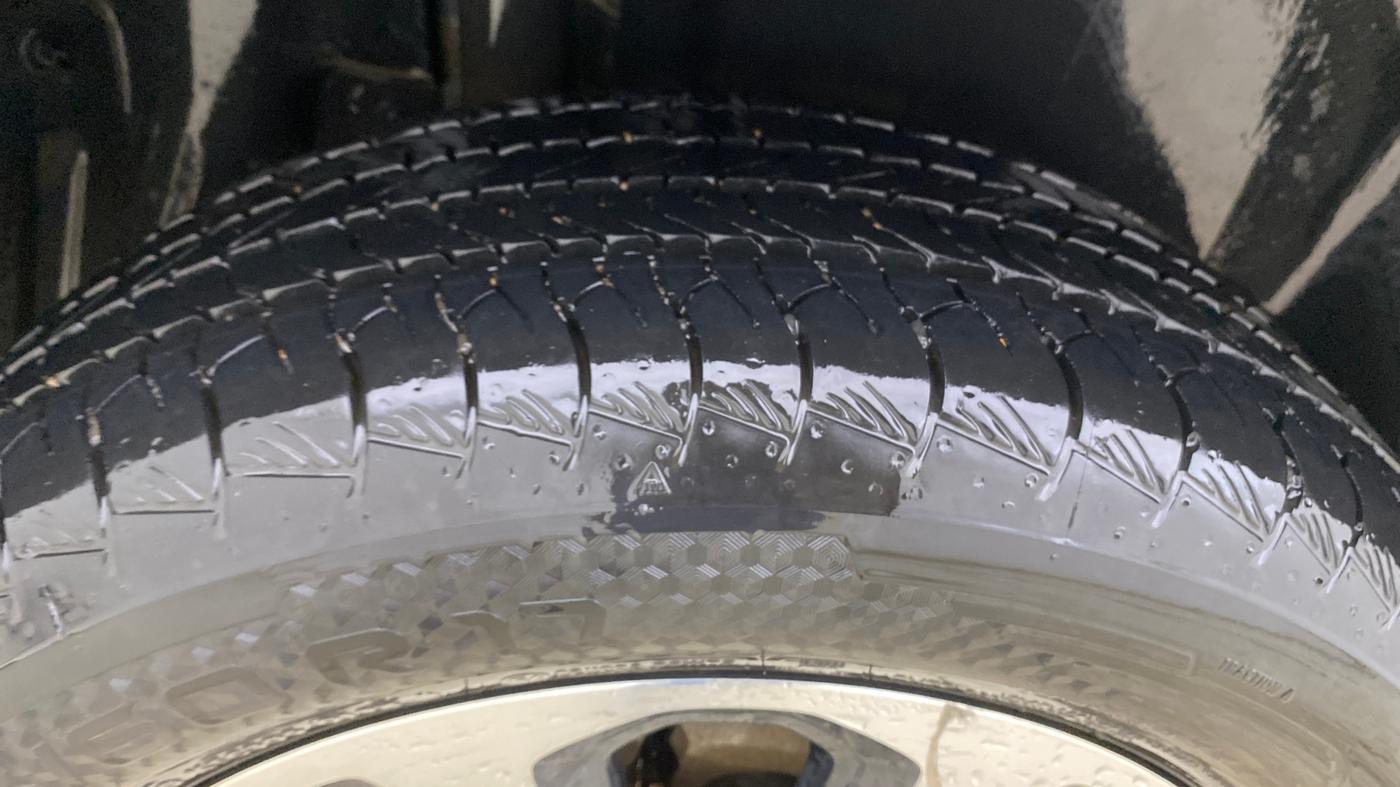2024 Maruti Grand Vitara ALPHA SMART HYBRID AT, Petrol, Automatic, 27,304 km, Right Rear Tyre Tread