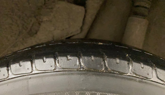 2013 Honda Amaze 1.2L I-VTEC S AT, Petrol, Automatic, 76,182 km, Left Rear Tyre Tread