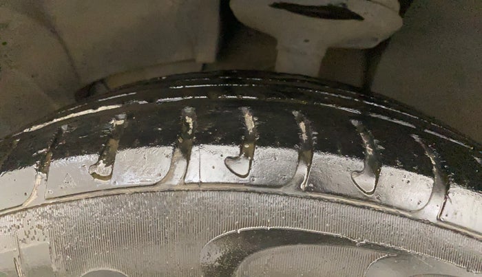 2018 Nissan Terrano XV D PREMIUM AMT, Diesel, Automatic, 38,254 km, Left Front Tyre Tread