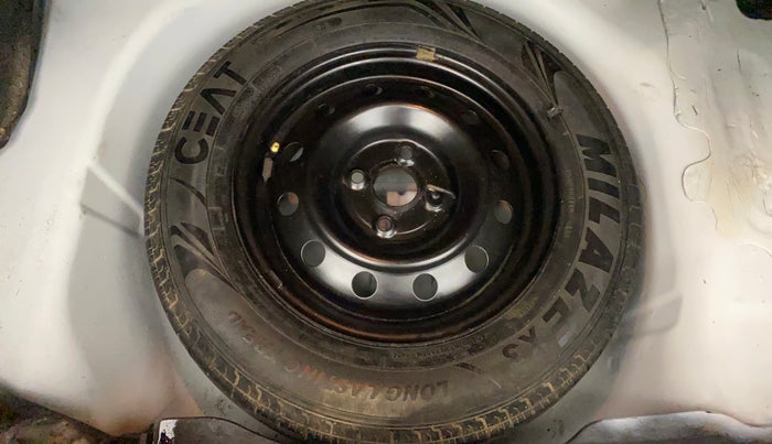 2014 Maruti Swift Dzire VXI, Petrol, Manual, 1,15,322 km, Spare Tyre