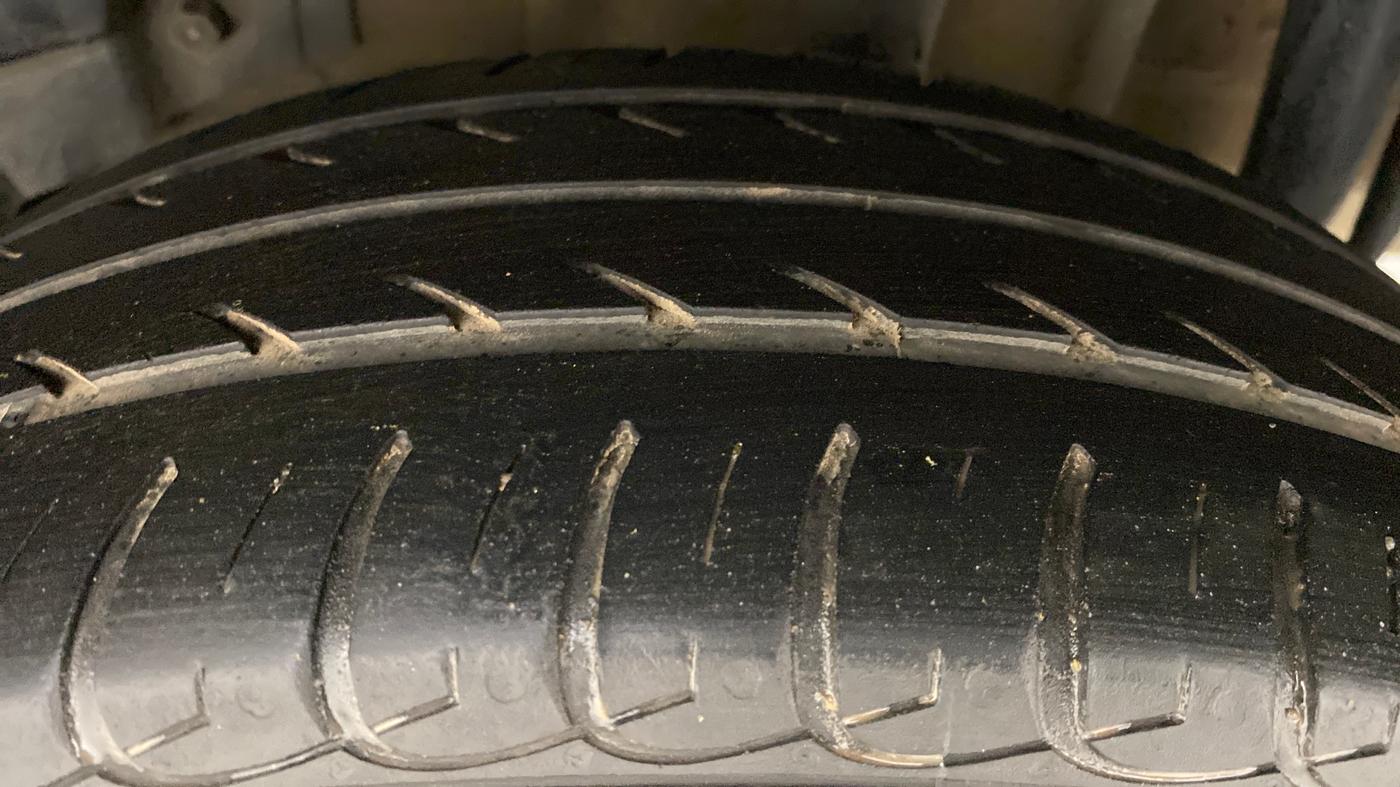 2018 Tata TIGOR XZ PLUS 1.2 REVOTRON, Petrol, Manual, 19,176 km, Left Rear Tyre Tread