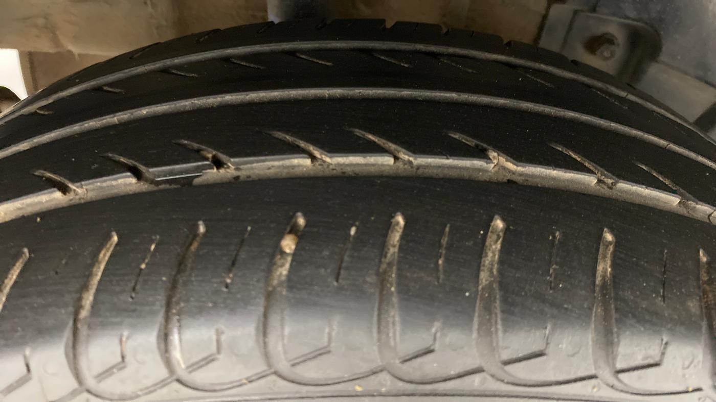 2018 Tata TIGOR XZ PLUS 1.2 REVOTRON, Petrol, Manual, 19,176 km, Right Rear Tyre Tread