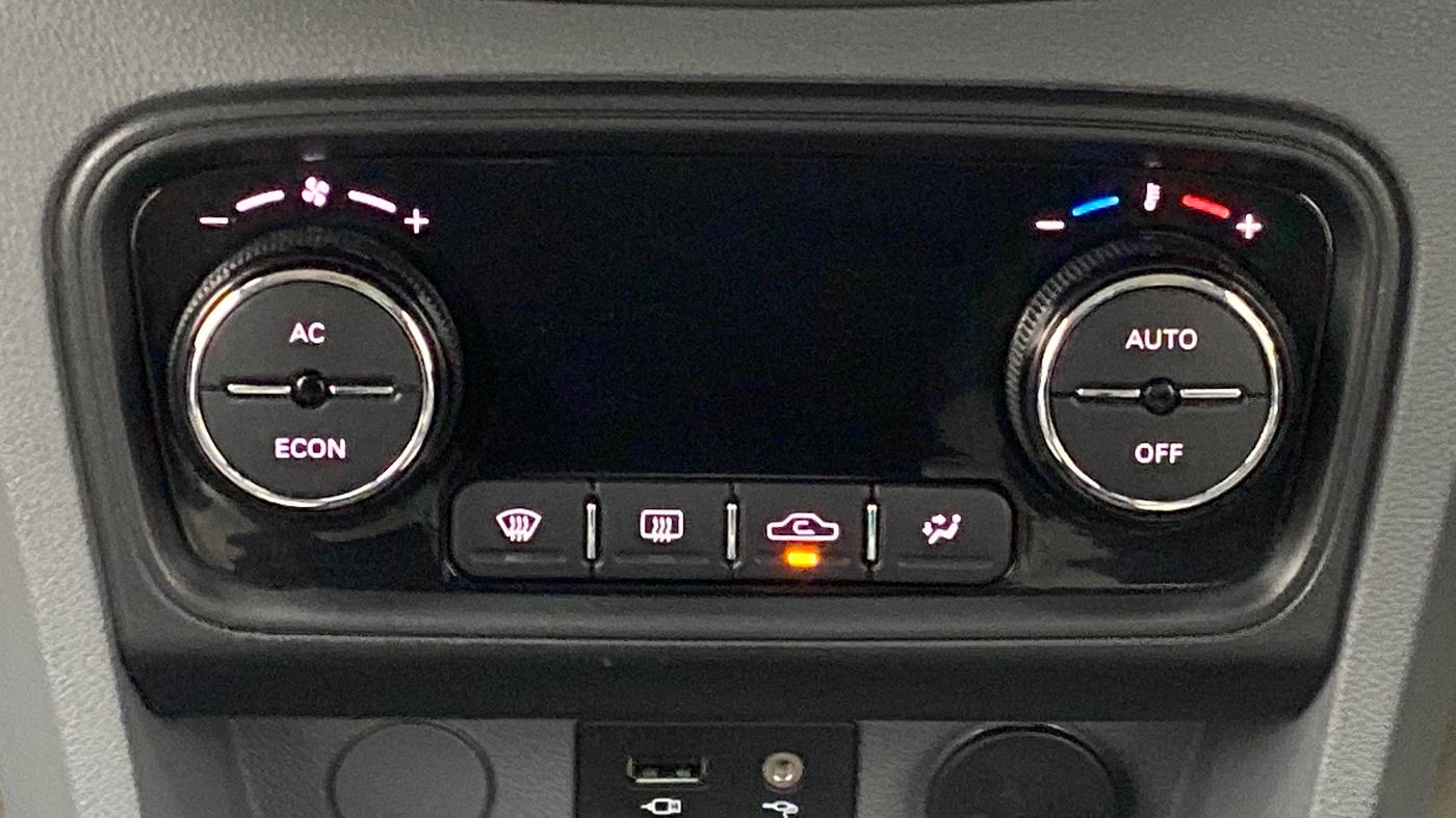 2018 Tata TIGOR XZ PLUS 1.2 REVOTRON, Petrol, Manual, 19,176 km, Automatic Climate Control