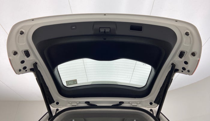 2020 MG HECTOR PLUS SHARP 1.5 PETROL TURBO DCT 6-STR, Petrol, Automatic, 53,521 km, Boot Door Open