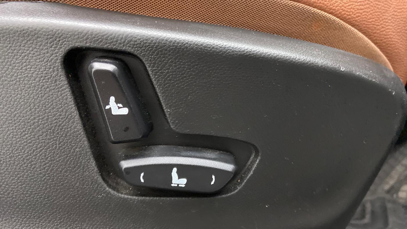 2020 MG HECTOR PLUS SHARP 1.5 PETROL TURBO DCT 6-STR, Petrol, Automatic, 53,521 km, Electrically Adjustable Driver's Seat