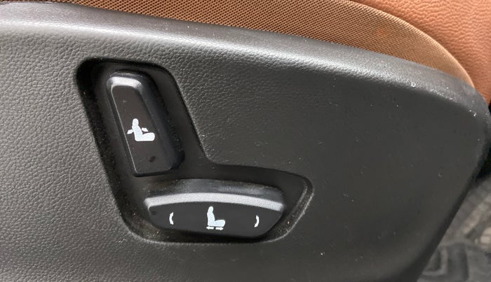 2020 MG HECTOR PLUS SHARP 1.5 PETROL TURBO DCT 6-STR, Petrol, Automatic, 53,521 km, Electrically Adjustable Driver's Seat