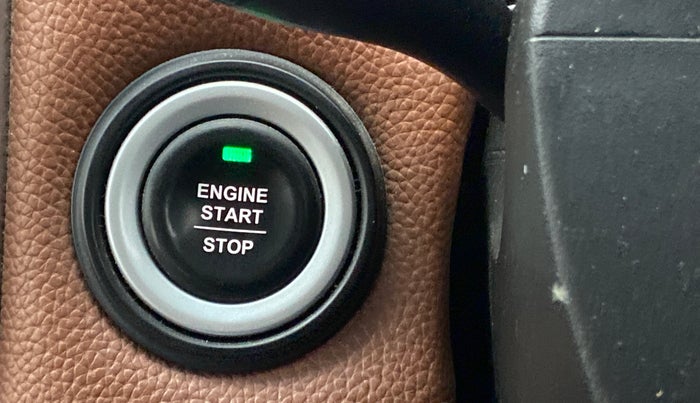 2020 MG HECTOR PLUS SHARP 1.5 PETROL TURBO DCT 6-STR, Petrol, Automatic, 53,521 km, Keyless Start/ Stop Button