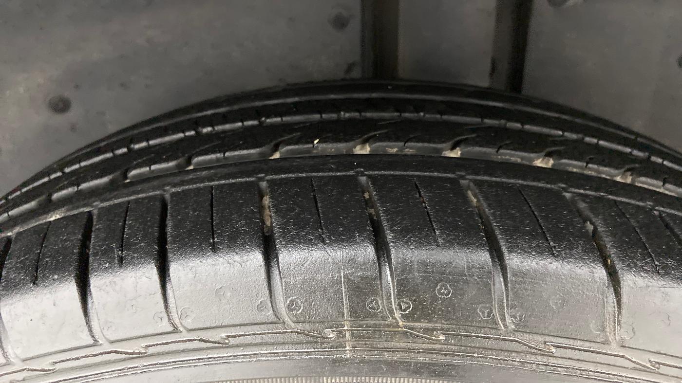 2020 MG HECTOR PLUS SHARP 1.5 PETROL TURBO DCT 6-STR, Petrol, Automatic, 53,521 km, Left Rear Tyre Tread