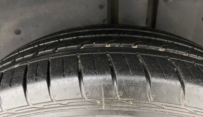 2020 MG HECTOR PLUS SHARP 1.5 PETROL TURBO DCT 6-STR, Petrol, Automatic, 53,521 km, Left Rear Tyre Tread