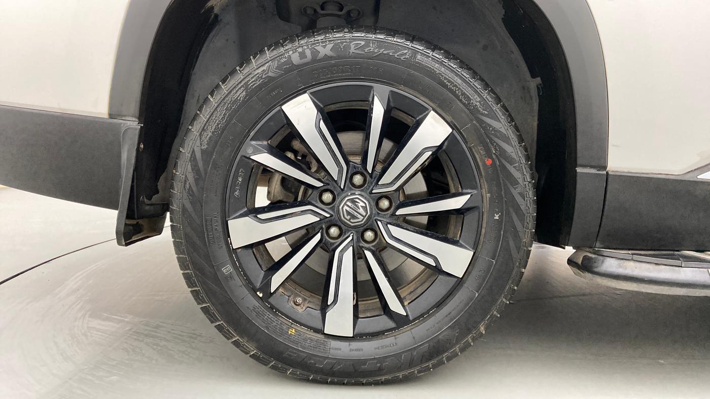 2020 MG HECTOR PLUS SHARP 1.5 PETROL TURBO DCT 6-STR, Petrol, Automatic, 53,521 km, Right Rear Wheel