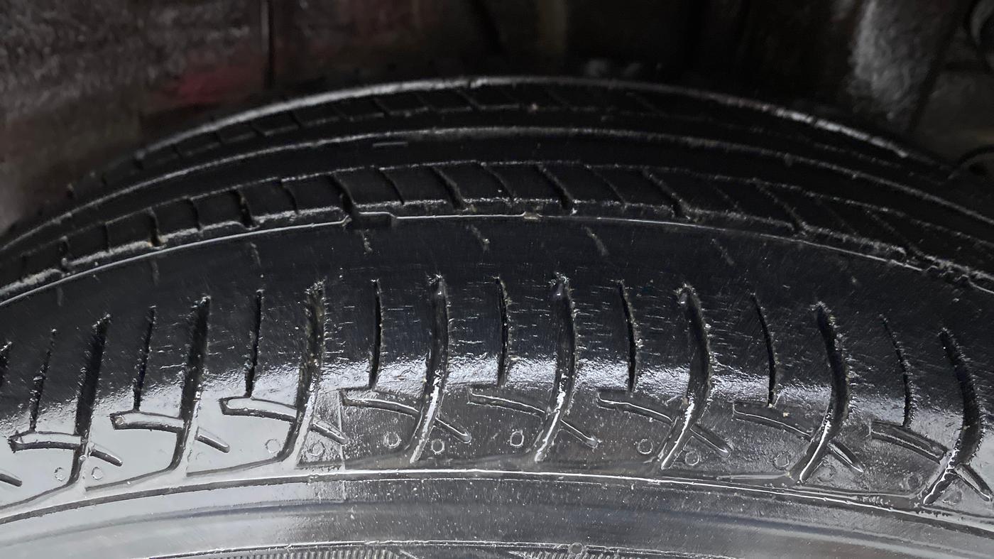 2018 Hyundai Elite i20 ASTA 1.2, Petrol, Manual, 42,444 km, Left Rear Tyre Tread