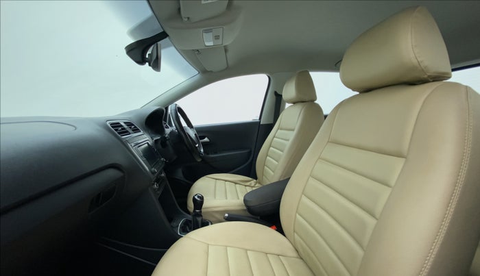 2018 Volkswagen Polo HIGH LINE PLUS 1.0, CNG, Manual, 36,923 km, Right Side Front Door Cabin