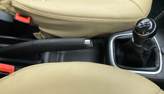 2018 Volkswagen Polo HIGH LINE PLUS 1.0, CNG, Manual, 36,923 km, Gear Lever