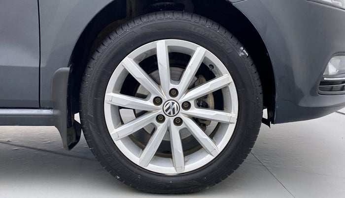 2018 Volkswagen Polo HIGH LINE PLUS 1.0, CNG, Manual, 36,923 km, Right Front Wheel