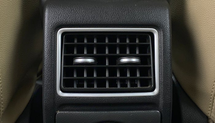 2018 Volkswagen Polo HIGH LINE PLUS 1.0, CNG, Manual, 36,923 km, Rear AC Vents