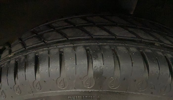2021 Renault Kwid RXT 1.0 (O), Petrol, Manual, 59,337 km, Left Rear Tyre Tread