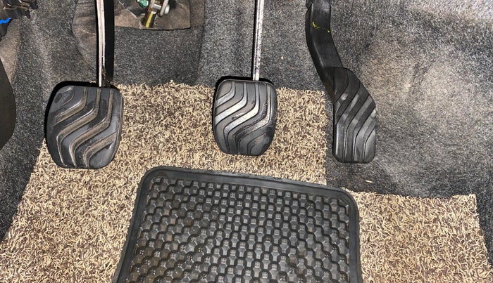 2021 Renault Kwid RXT 1.0 (O), Petrol, Manual, 59,337 km, Pedals