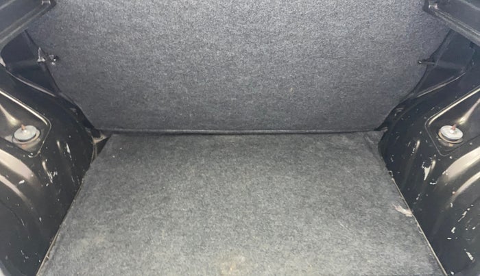 2021 Renault Kwid RXT 1.0 (O), Petrol, Manual, 59,337 km, Boot Inside