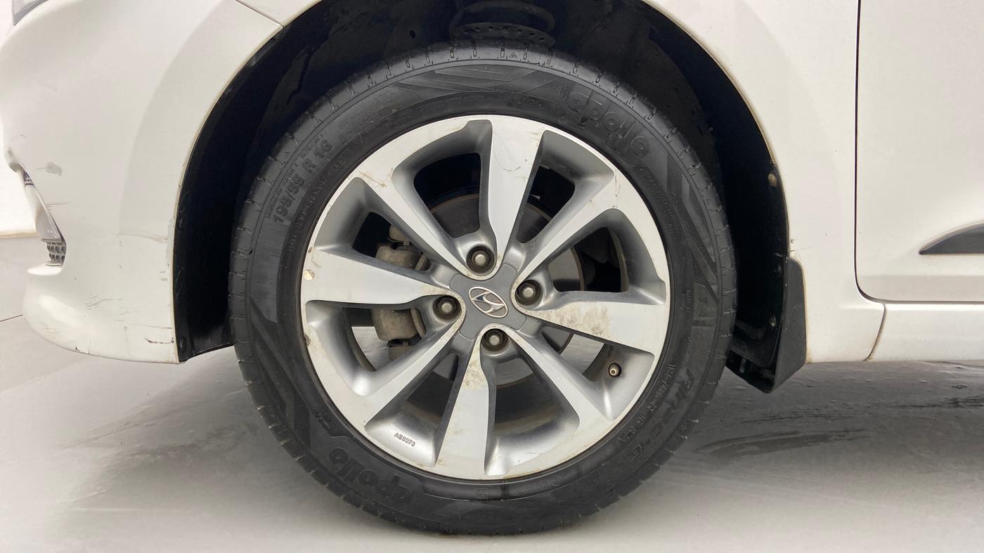 2015 Hyundai Elite i20 ASTA 1.4 CRDI, Diesel, Manual, 1,14,676 km, Left Front Wheel