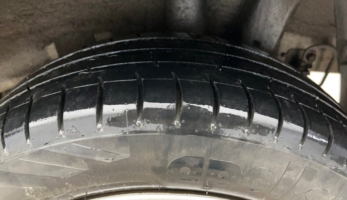 2017 Hyundai Grand i10 SPORTZ 1.2 KAPPA VTVT, Petrol, Manual, 36,339 km, Left Rear Tyre Tread