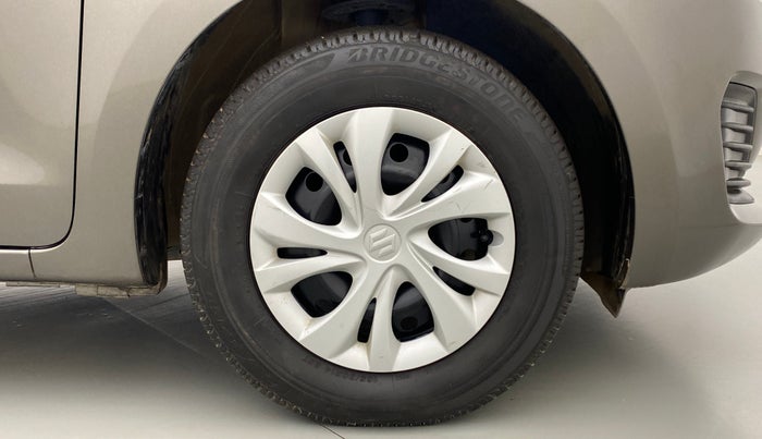 2018 Maruti Swift VXI AMT, Petrol, Automatic, 21,038 km, Right Front Wheel