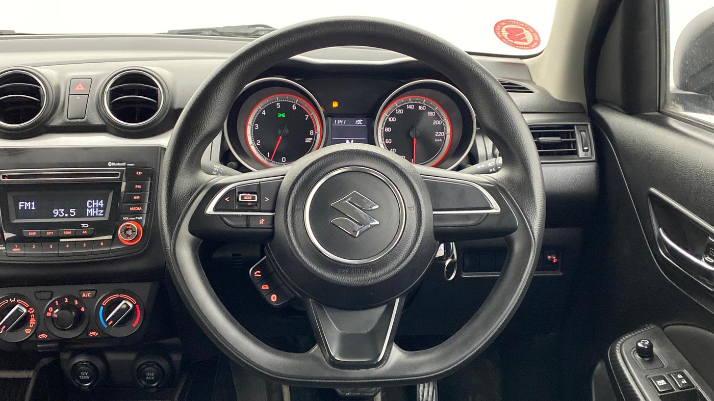 2018 Maruti Swift VXI AMT, Petrol, Automatic, 21,038 km, Steering Wheel Close Up