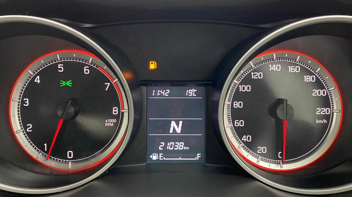 2018 Maruti Swift VXI AMT, Petrol, Automatic, 21,038 km, Odometer Image