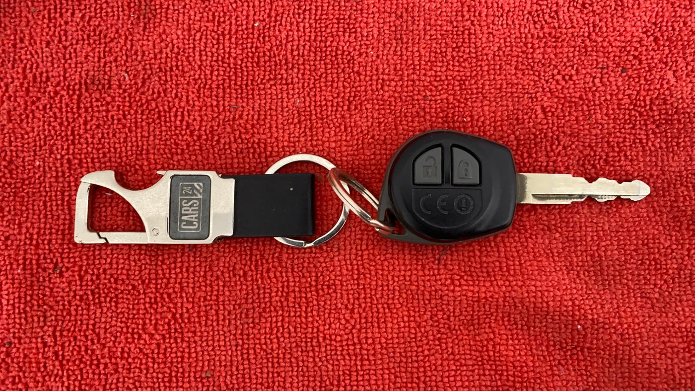 2018 Maruti Dzire VXI, Petrol, Manual, 41,131 km, Key Close Up