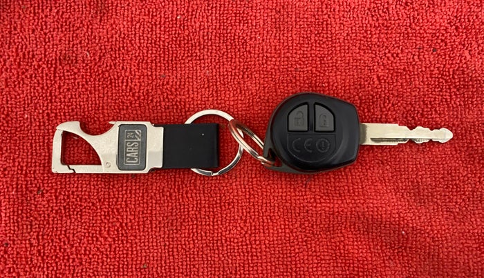 2018 Maruti Dzire VXI, Petrol, Manual, 41,131 km, Key Close Up