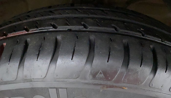 2018 Maruti Dzire VXI, Petrol, Manual, 41,131 km, Right Front Tyre Tread