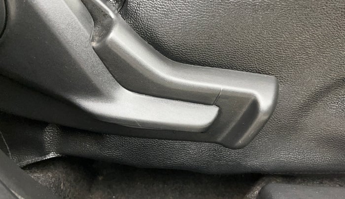 2021 Maruti Swift LXI, Petrol, Manual, 49,260 km, Driver Side Adjustment Panel