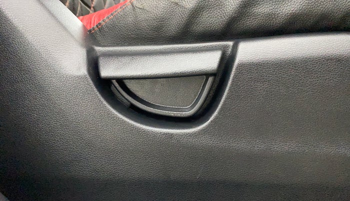 2021 Hyundai NEW SANTRO SPORTZ MT, Petrol, Manual, 71,215 km, Driver Side Adjustment Panel