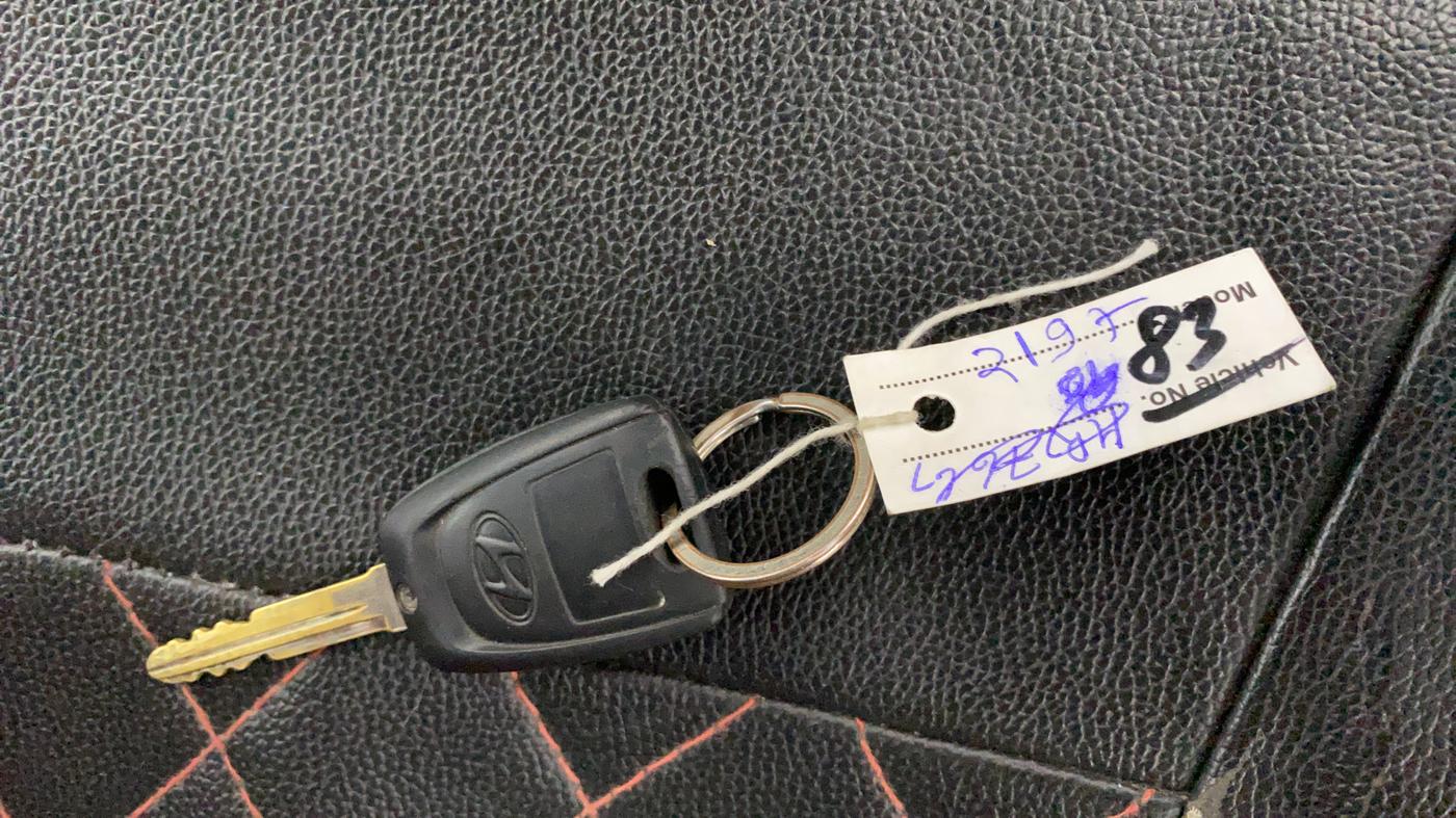 2021 Hyundai NEW SANTRO SPORTZ MT, Petrol, Manual, 71,215 km, Key Close Up