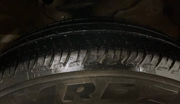 2020 Maruti S PRESSO VXI+, Petrol, Manual, 27,205 km, Right Front Tyre Tread