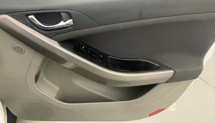 2018 Tata NEXON XZA PLUS PETROL, Petrol, Automatic, 41,984 km, Driver Side Door Panels Control