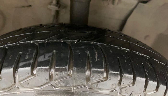 2014 Nissan Micra Active XV, Petrol, Manual, 70,263 km, Right Front Tyre Tread